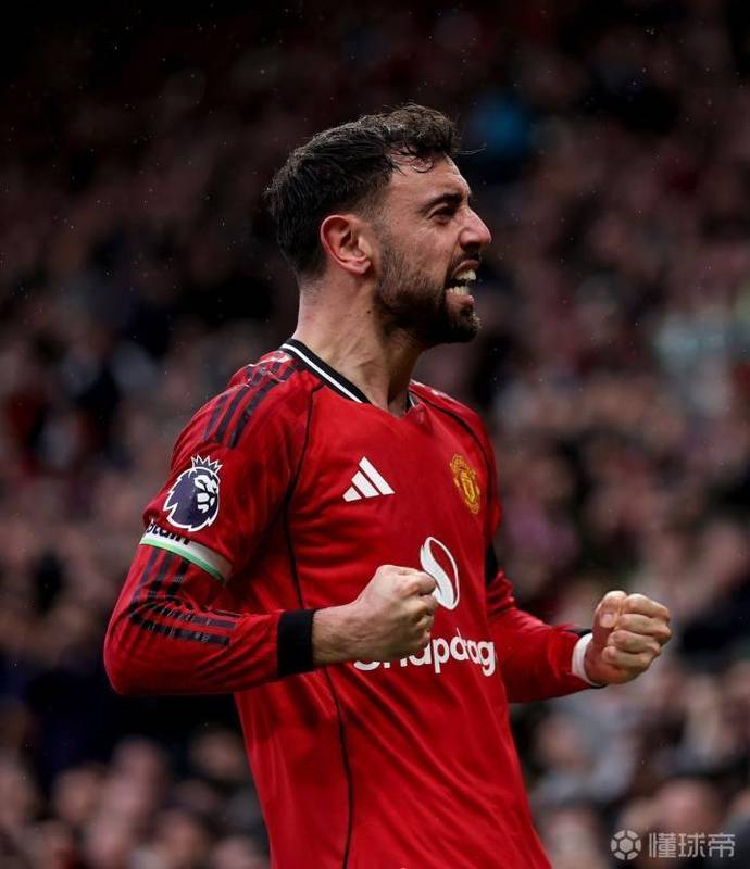 老特拉福德的不灭光芒;费尔南德斯用传球点燃希望,他正走向英超巅峰荣耀。 体育新闻 老特拉福德的不灭光芒;费尔南德斯用传球点燃希望,他正走向英超巅峰荣耀。 体育新闻 老特拉福德的不灭光芒;费尔南德斯用传球点燃希望,他正走向英超巅峰荣耀。 体育新闻