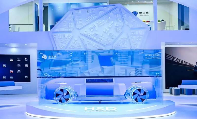 智驾企业深化技术投入,地平线调整硬件策略;舱驾融合方案成新增长点,行业竞争格局悄然演变。 汽车科技