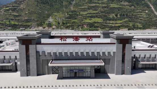 逃离城市焦虑,动车直达川西是否真能寻得心安? 情感心理