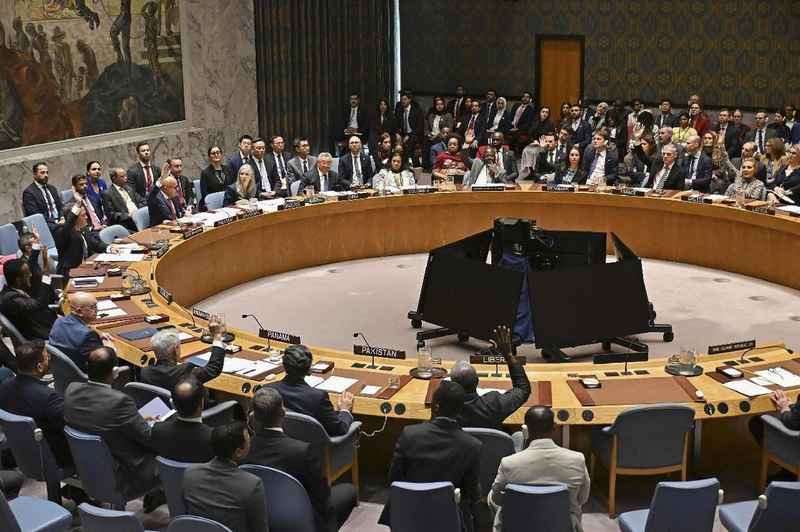  【技术解密】霍尔木兹困局40天：美伊博弈底层逻辑与停火协议深层密码 新闻