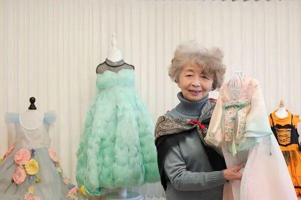 从外婆的针线活到宠物高定:一位78岁上海奶奶的技术突围 时尚用品