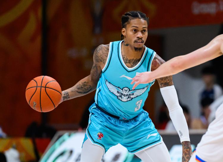 【技术解码】程帅澎19罚18中背后:关键球决策的精密数学 体育新闻